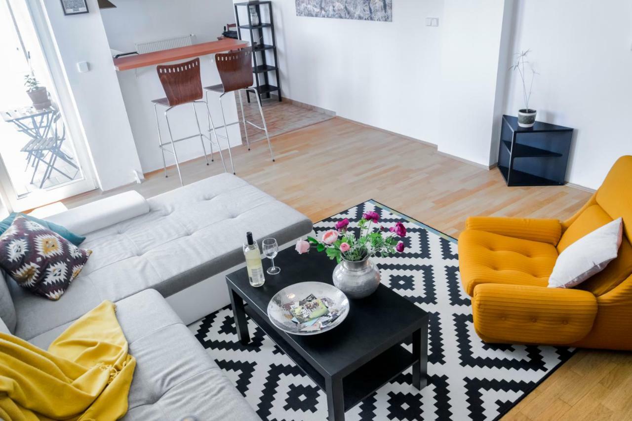 ברטיסלאבה Pollock Apartment In Old Town מראה חיצוני תמונה