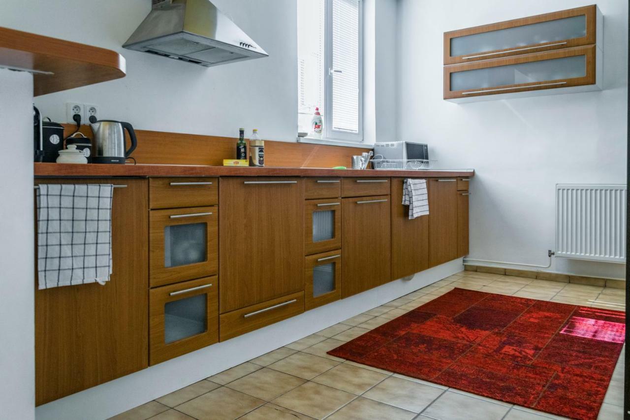 ברטיסלאבה Pollock Apartment In Old Town מראה חיצוני תמונה